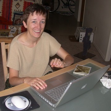 Florence with her new 15-inch PowerBook G4